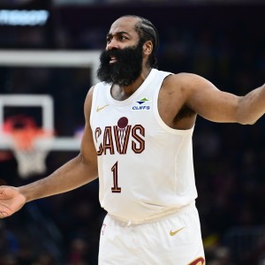 状态来得太晚！哈登末节回暖但无力回天 全场12中4&amp;还有6失误