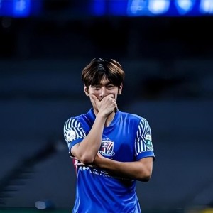 19岁的他前段时间刚进U23国足，如今就成申花黑马，已登场亮相